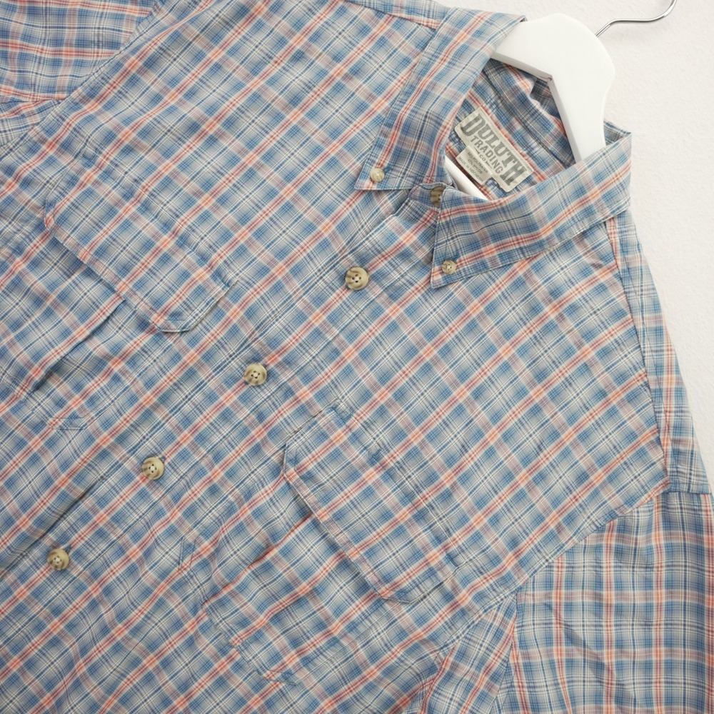 Duluth Trading Co Mens LT Blue Orange Plaid Short Sleeve Button Down Shirt LT